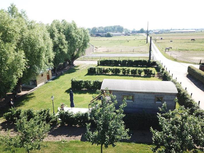 Gîte pour 2 personnes, avec vue ainsi que jardin et terrasse à Jurbise