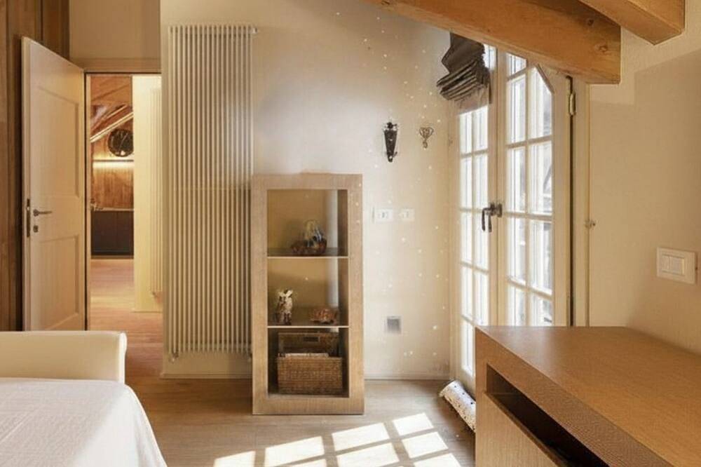 Ganze Wohnung, Alpen Chalet - Zwei Schlafzimmer Wohnung, Schläft 6 in Ponte di Legno (Stadt), Ponte di Legno