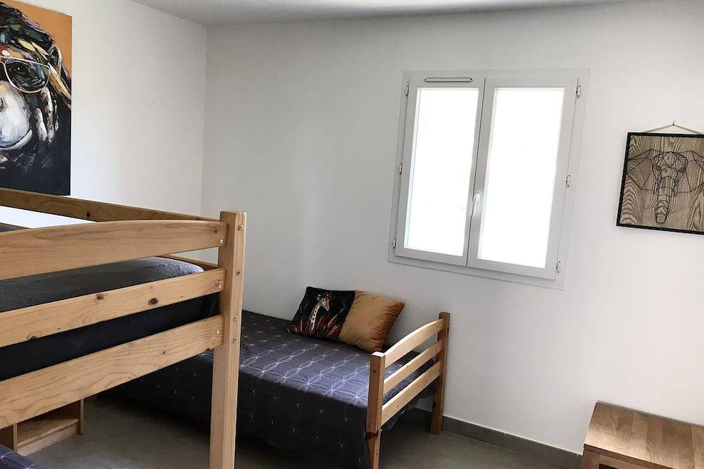 Appartement entier, Logement classé 3 * à 700 mètres de la plage de Pinarello via un chemin privé. in Pinarellu, Zonza