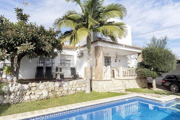 Villa für 6 Personen, mit Garten und Balkon sowie Pool in Malaga