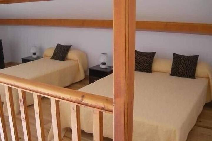Location de vacances pour 5 personnes, avec jacuzzi et jardin ainsi que piscine et terrasse à Alata - 2
