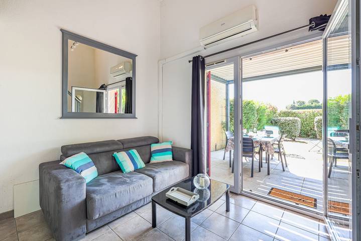 Casa de vacaciones para 4 personas, con terraza además de piscina y jardín - 1