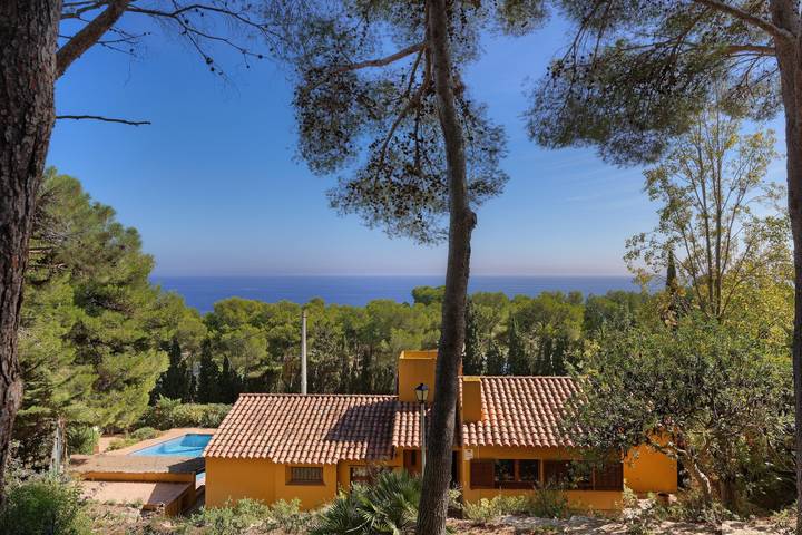 Casa rural para 11 personas, con vistas además de terraza y jardín en Palafrugell - 3
