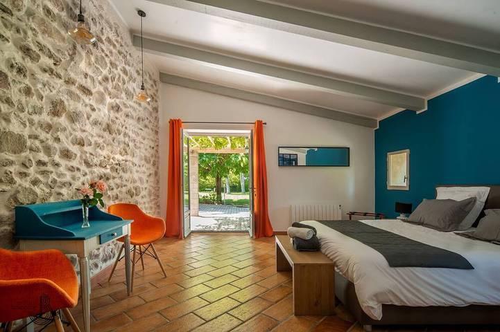 Gîte pour 14 personnes, avec piscine et jardin à Roynac - 4