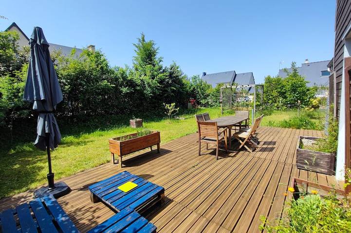 Location de vacances pour 6 personnes, avec terrasse et jardin à Colleville-Montgomery