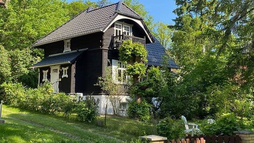 Ferienhaus für 6 Personen, mit Balkon und Garten