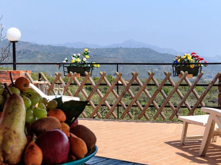 Location de vacances pour 4 personnes, animaux acceptés à Piedimonte Etneo - 2