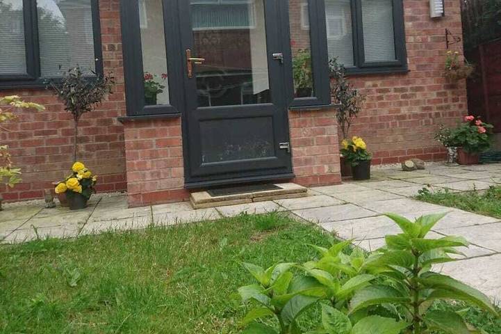 Holiday home for 2 people, with garden in Manchester
