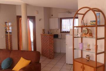 Gîte pour 3 personnes à Rochefort-Montagne