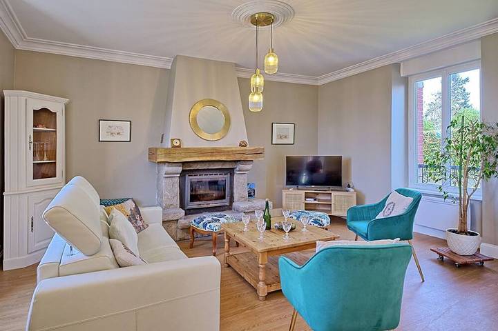 Location de vacances pour 8 personnes, avec balcon et jardin dans Plage du Royau