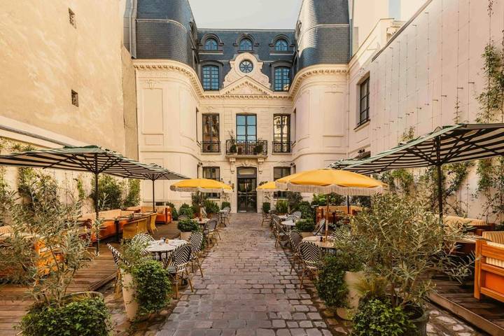 Hôtel pour 4 personnes, avec terrasse, animaux acceptés