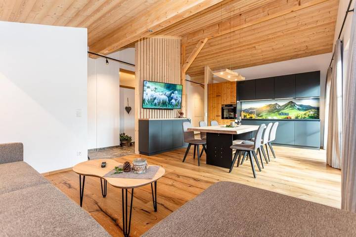 Ferienwohnung für 6 Personen, mit Balkon und Terrasse sowie Garten und Sauna in Unken - 3