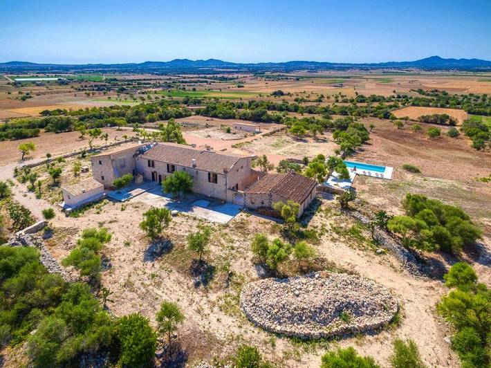Chalet para 12 personas, con jardín además de piscina y terraza - 1
