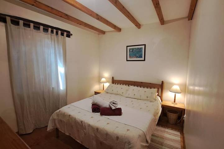 Gîte pour 6 personnes, avec jardin et piscine à Saint-Pierre-de-Juillers - 2