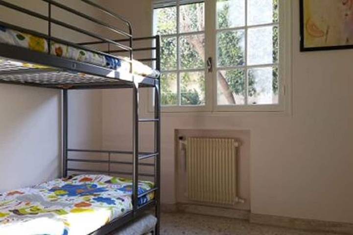 Villa pour 6 personnes, avec balcon et jardin, animaux acceptés à Vallauris - 4