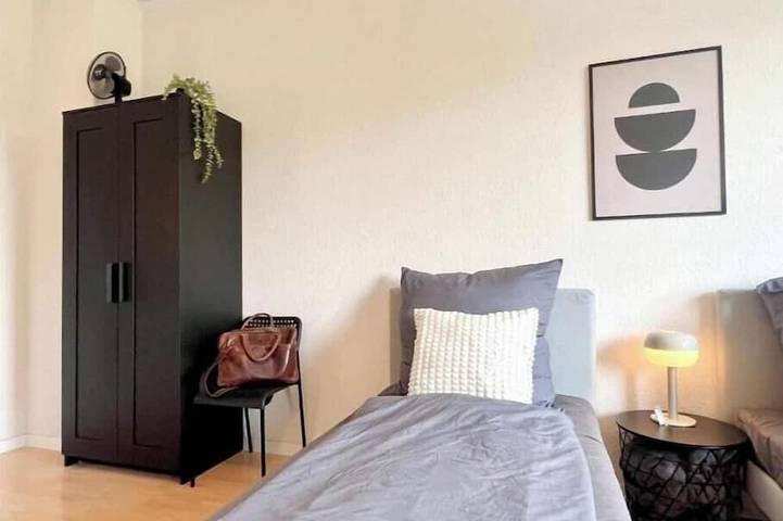 Ganze Wohnung, Gemütliches, geräumiges Apartment im Herzen von Kiel in Exerzierplatz, Kiel