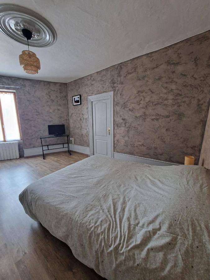 L'ostal in Coudes, Région de Besse-et-Saint-Anastaise