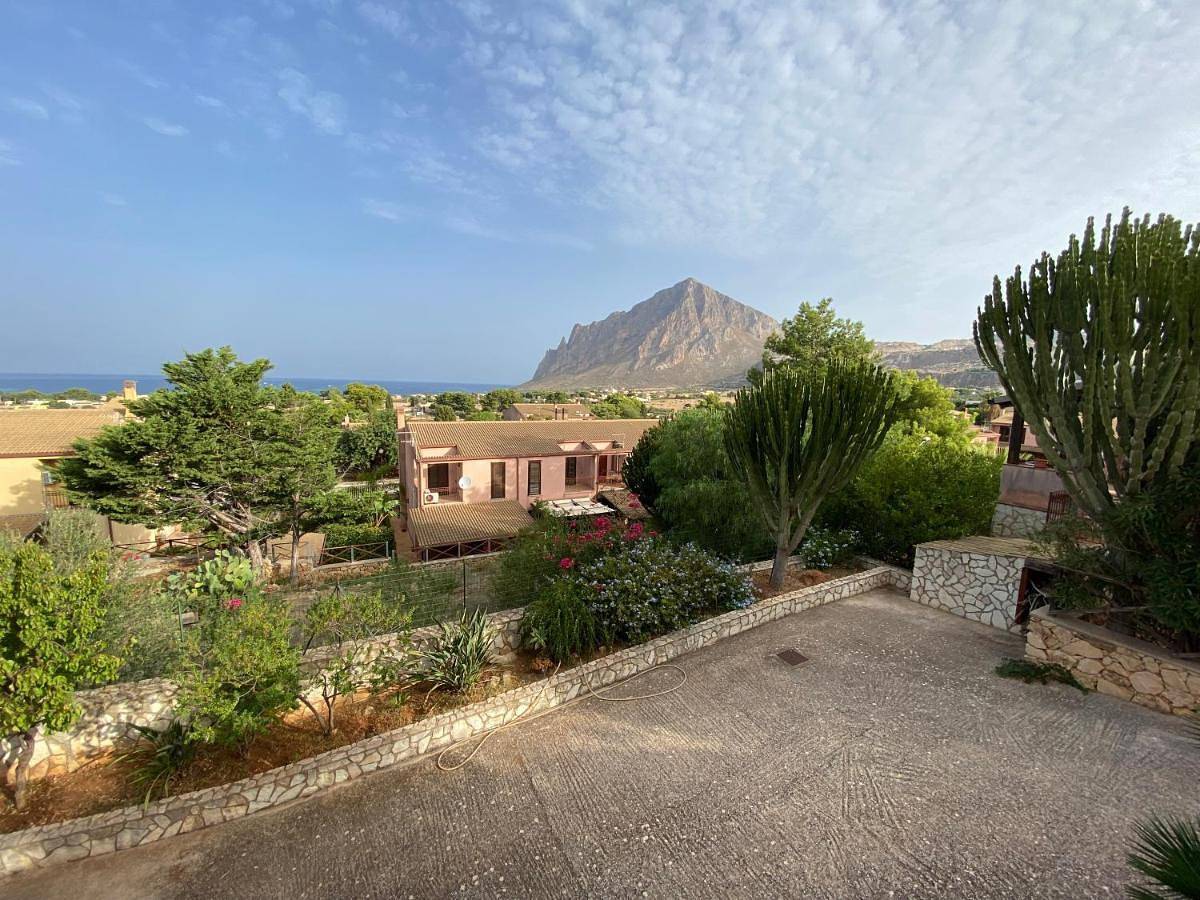 Three-Bedroom Villa in Custonaci, Provincia di Trapani