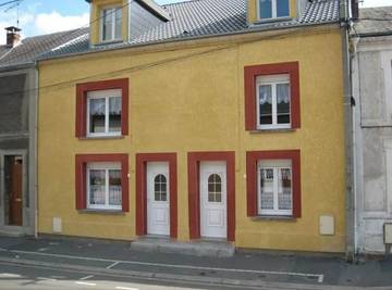 Gîte pour 10 personnes, avec terrasse et jardin à Les Hautes-Rivières