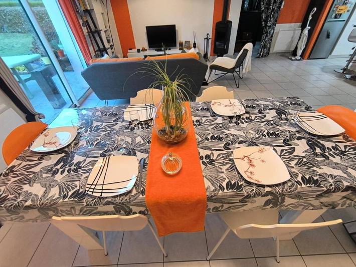 Location de vacances pour 6 personnes, avec terrasse et jardin à Les Châtelliers-Châteaumur - 3