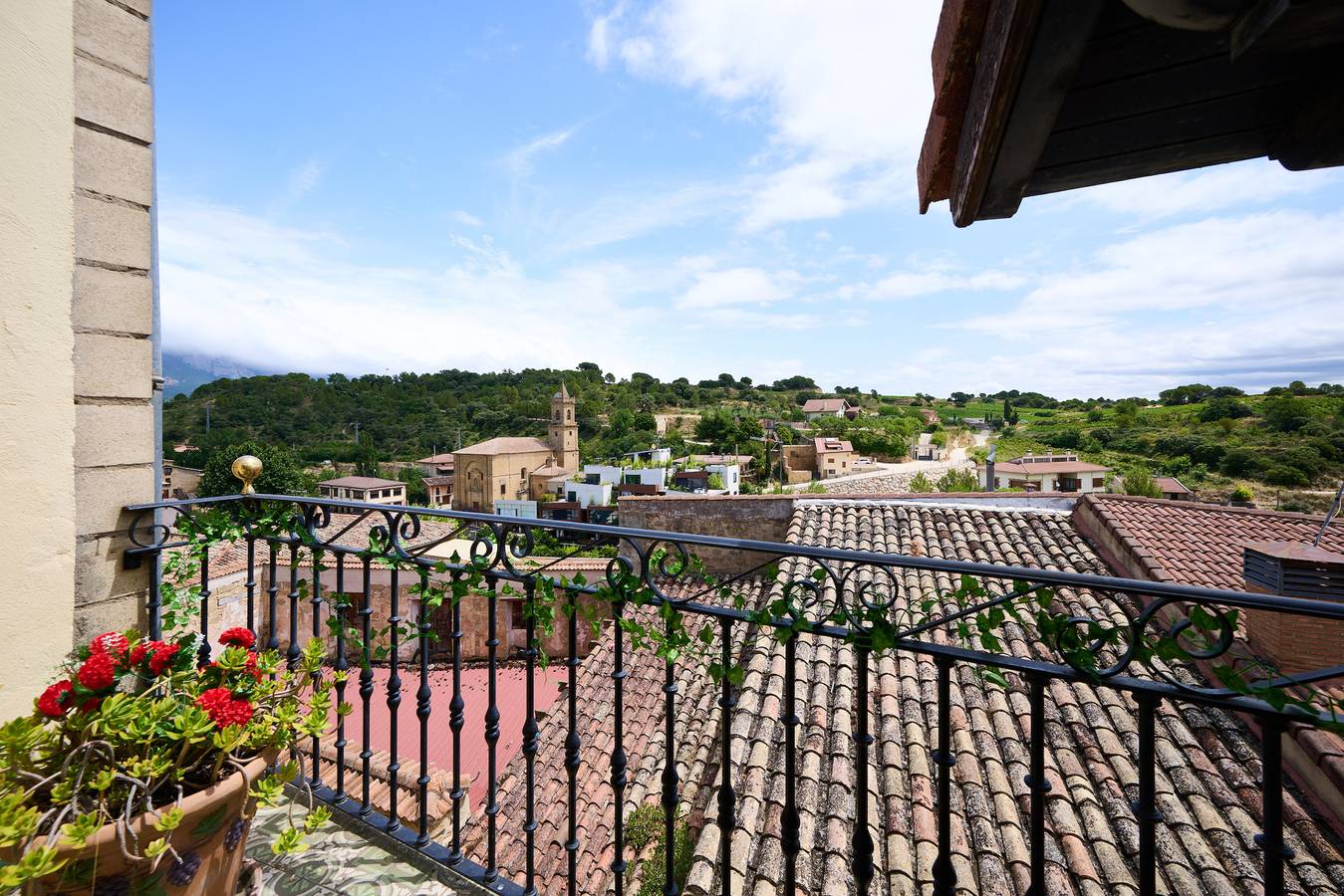 Wine Escape by Fidalsa in Villabuena de Álava, Rioja Alavesa