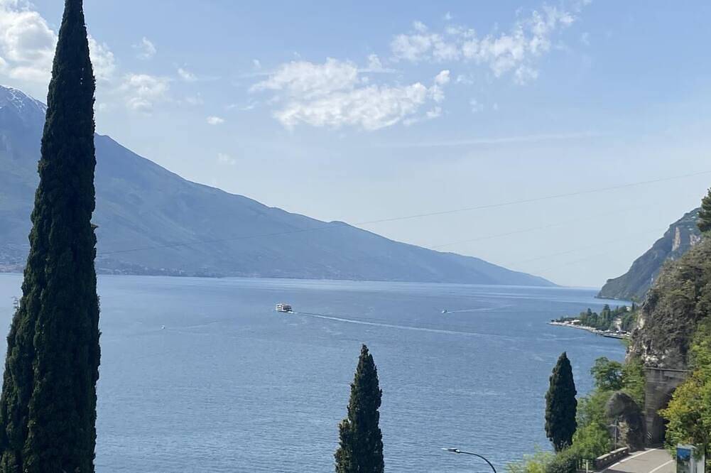 Hel lejlighed, Residence Villa Gianna Three-room attic apartment with lake view for 4 people in Limone sul Garda, Garda-Fjellene