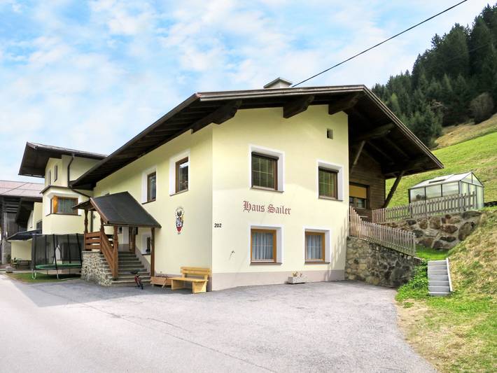 Ferienwohnung für 4 Personen, mit Terrasse und Garten sowie Sauna - 1
