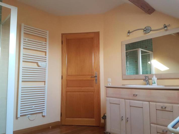 Location de vacances pour 9 personnes, avec jardin à Lainsecq - 4