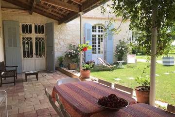 Location de vacances pour 16 personnes, avec jardin à Saint-Michel (Tarn-et-Garonne)