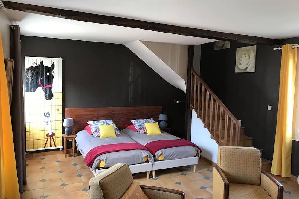Les chèvrefeuilles 6 personnes 3 ch 150m2 in Jonquières (Oise), Oise