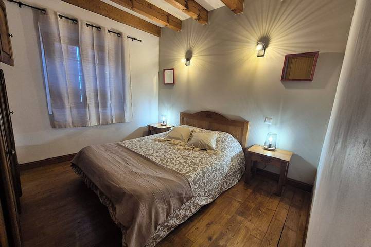 Location de vacances pour 6 personnes, avec terrasse ainsi que jacuzzi et jardin à Saint-Étienne-de-Baïgorry - 2