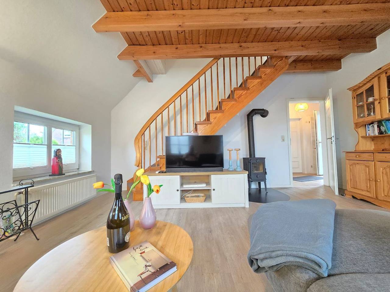 Komfortables Ferienhaus Strandkrabbe mit großem Garten nahe dem Sandstrand in Neßmersiel, Dornum