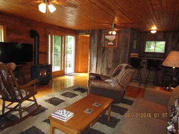 Log Cabin for 5 Guests in West Virginia, USA, Picture 4