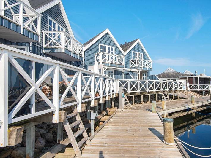 Ferieudlejning for 6 personer, med Terrasse i Grenaa