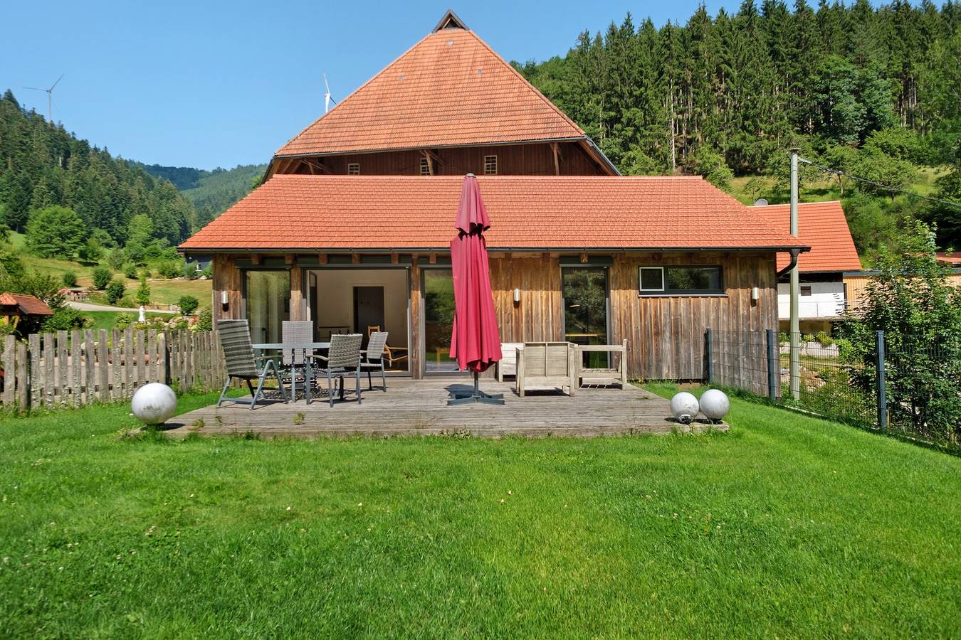 Ferienhaus 'Steinenbachhäusle' mit Bergblick, Gemeinschaftsterrasse und Wi-Fi in Gutach (Schwarzwaldbahn), Mittlerer Schwarzwald