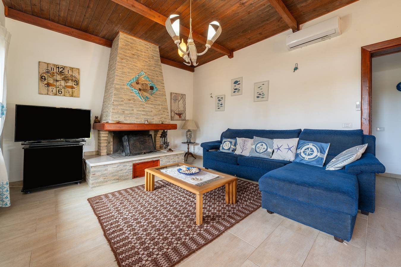 Villa "Rita" mit privater Terrasse und privatem Garten in Flumini di Quartu, Sant'Andrea (Sardinien)