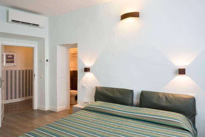 Location de vacances pour 6 personnes, avec balcon dans Port de Sant Ambrogio - 4