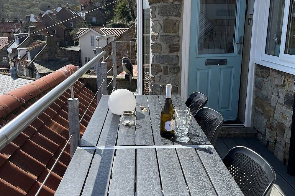 Top Gallant Holiday Cottage Runswick Bay with great beach and sea views in Runswick Bay, North York Moors National Park