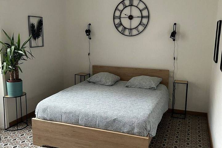 Gîte pour 2 personnes, avec jardin et jacuzzi ainsi que piscine et terrasse, animaux acceptés à Lurs - 2