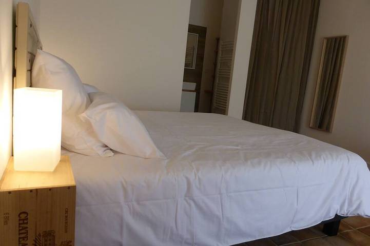 Gîte pour 10 personnes, avec jardin et terrasse à Saint-Jean-de-Maruéjols-et-Avéjan - 2