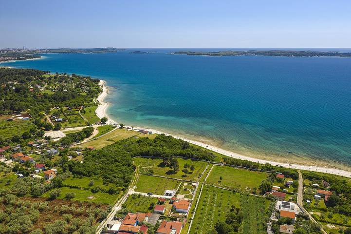 Finca für 6 Personen, mit Terrasse und Garten in Kroatien