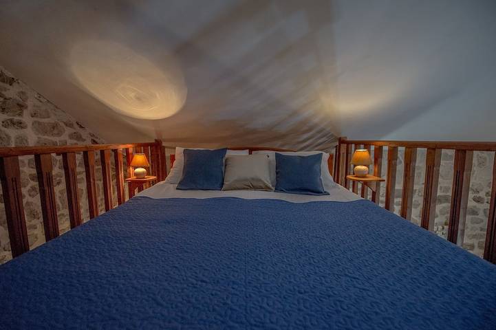 Villa für 9 Personen, mit Garten und Sauna sowie Balkon in Montenegro - 4