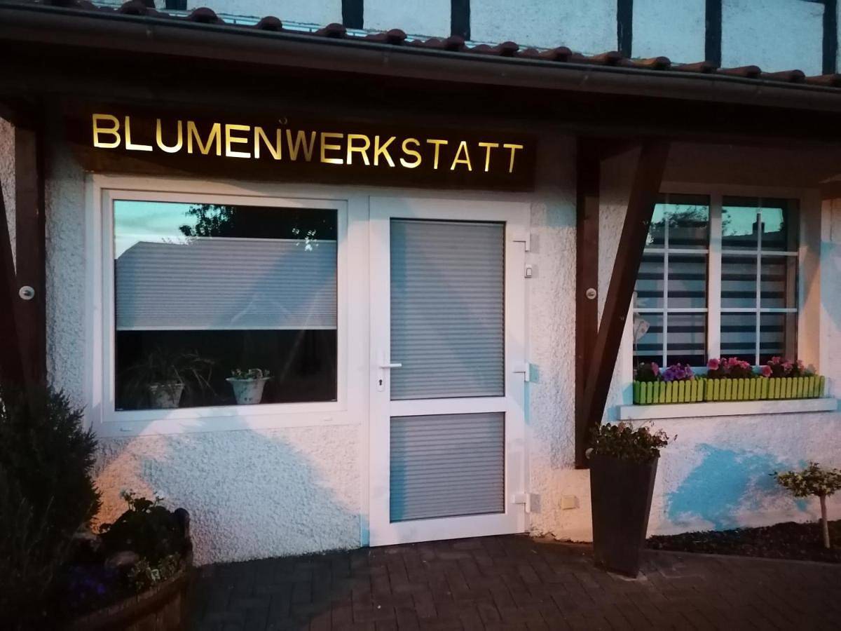 Ganze Wohnung, Blumenwerkstatt mit Sauna und Jacuzzi in Dankerode, Harzgerode