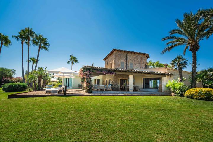 Villa für 10 Personen, mit Garten und Whirlpool sowie Pool und Sauna in Alcúdia - 4