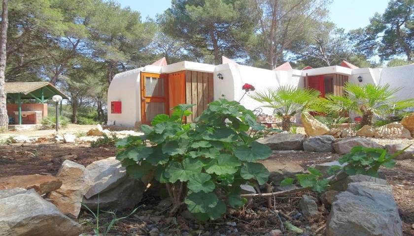 Ferienpark für 2 Personen, mit Terrasse und Garten sowie Seeblick und Ausblick auf Sardinien - 4