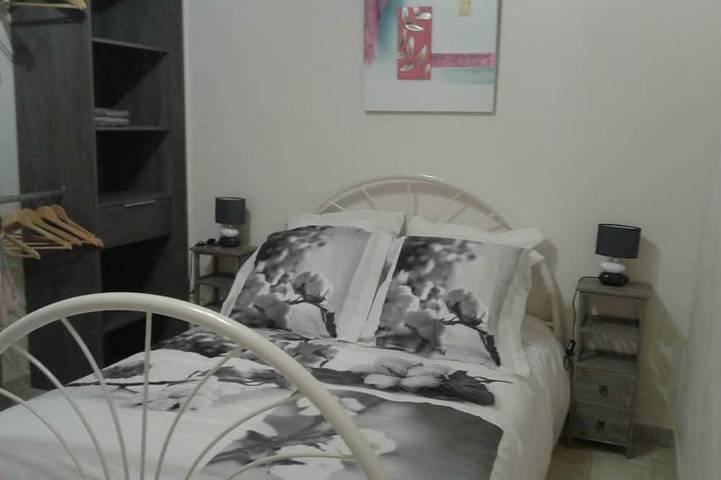 Gîte pour 6 personnes, avec jardin ainsi que jacuzzi et sauna, animaux acceptés à Sarlande - 4