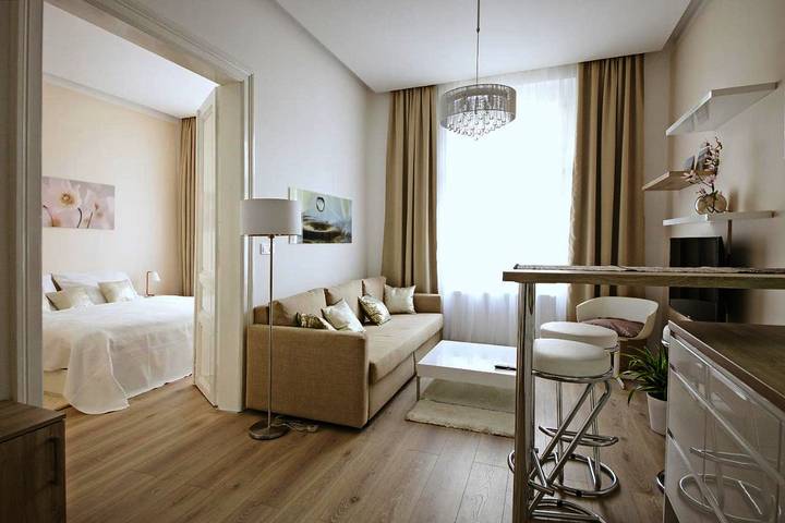 Luxury Center Apt. Charles bridge walking distance