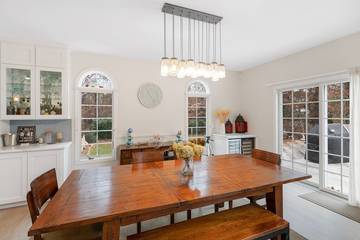 Vacation Home for 12 Guests in Westhampton, North Fork, Picture 4