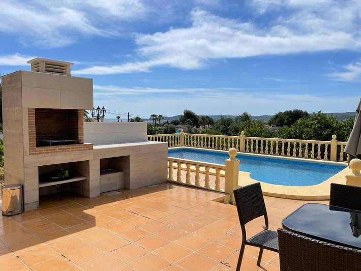 Ferienhaus für 8 Personen, mit Pool und Ausblick sowie Garten - 1