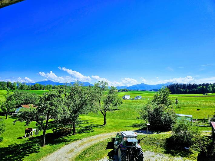 Ganze Ferienwohnung, Ferienwohnungen Loisenhof -  Ferienwohnung Steinplatte, 3-Sterne mit 45 qm, Zuhaus, Balkon in Gollenshausen am Chiemsee, Gstadt am Chiemsee